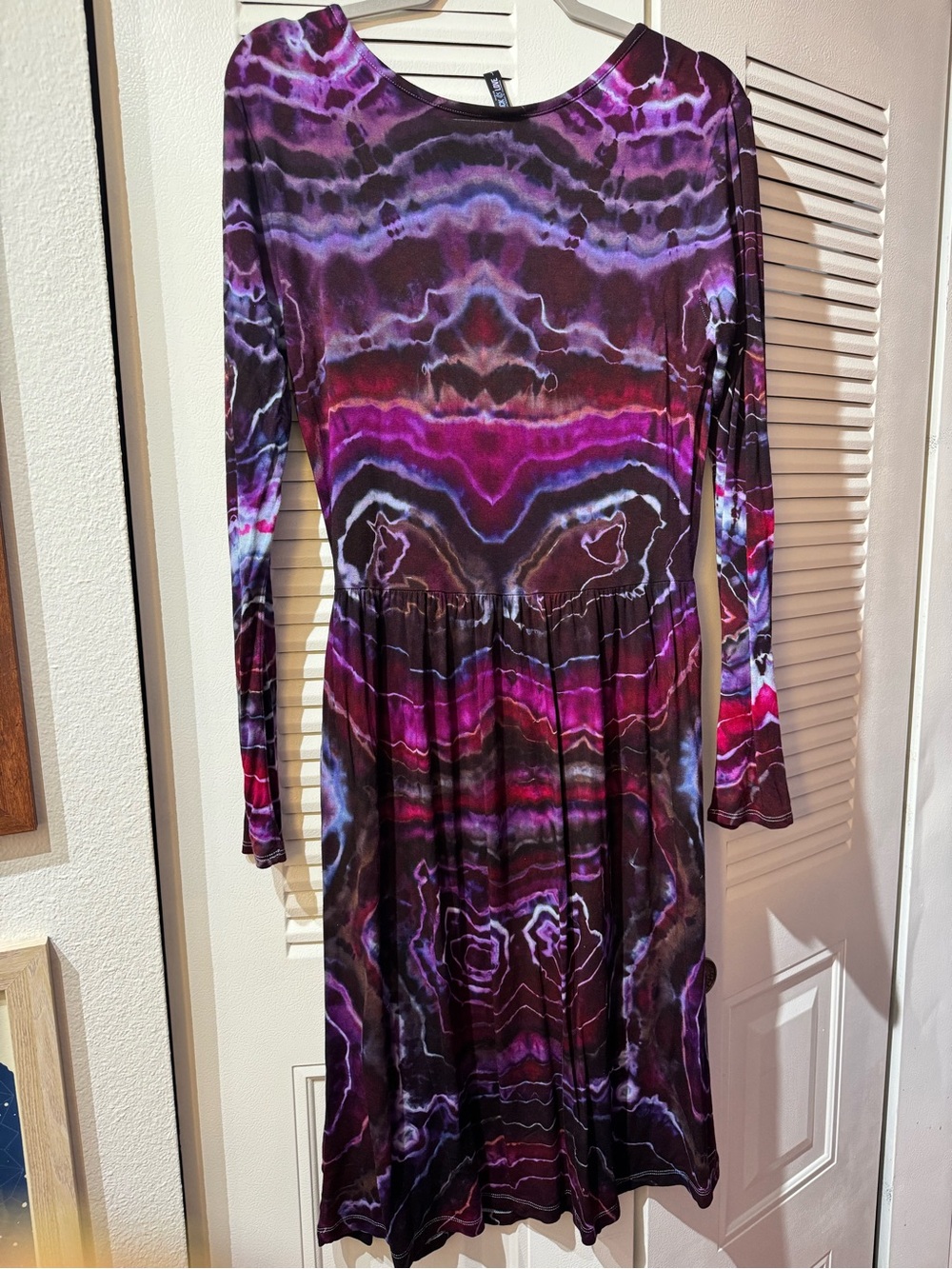 Women’s Purple Tie-Dye Long Sleeve Dress - Picture 4 of 4